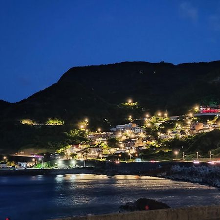 Bed and Breakfast 金石新月光 Jiufen Esterno foto